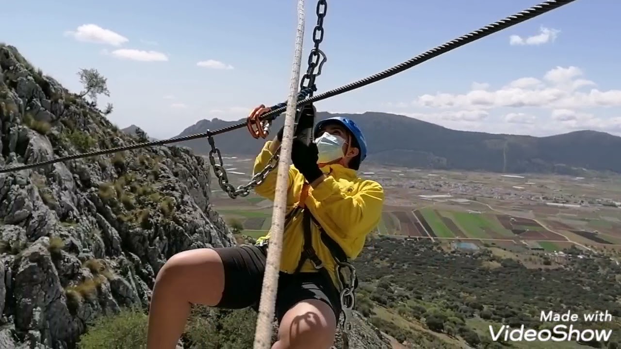 VÍA FERRATA JOHN HOGBIN EN ZAFARRAYA, GRANADA. ANDALUCÍA, ESPAÑA.