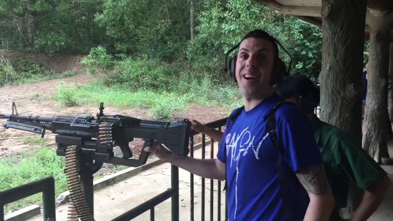 Disparando con la Gun M60 de RAMBO🇻🇳 Free Fire