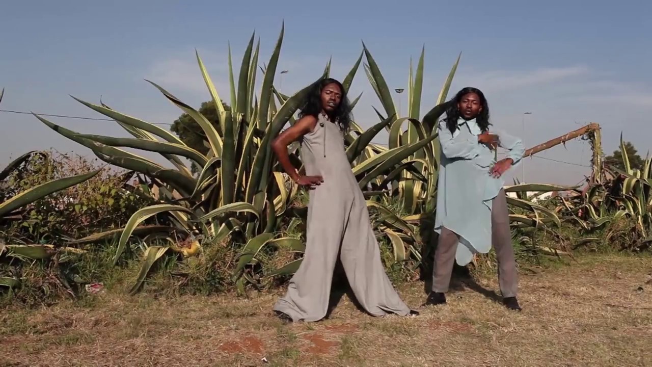 FAKA - Uyang'khumbula