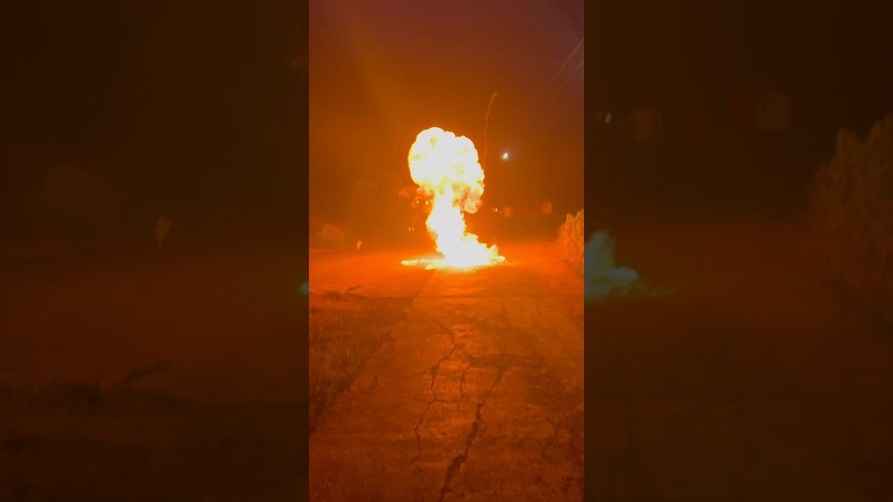 bomb & petrol blast💣🤯🤯 | sutli bomb experiment  #shorts #virel