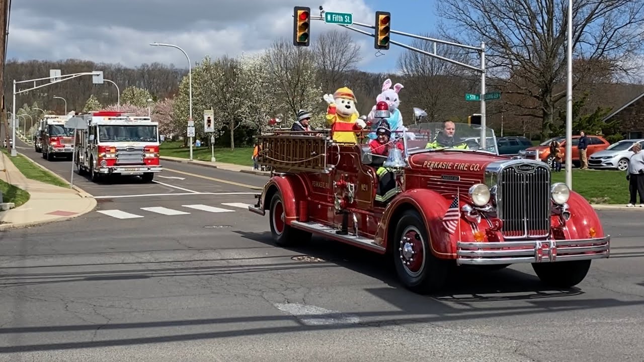 Perkasie & Sellersville Emergency Services Easter Bunny Parade *Lights & Sirens*