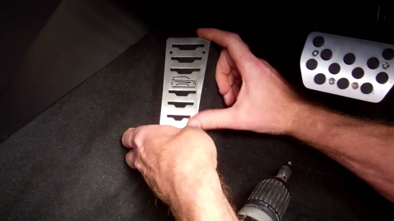 Range Rover Evoque foot rest demo and fitting instructions