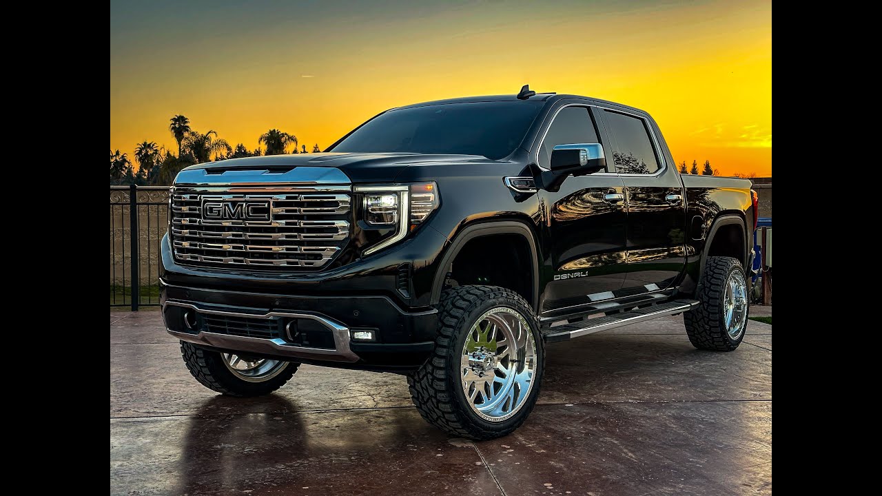Walkaround of my 6 inch lift with 22 x 12 wheels on my  Gmc 1500 (LM2 w/ ARC)