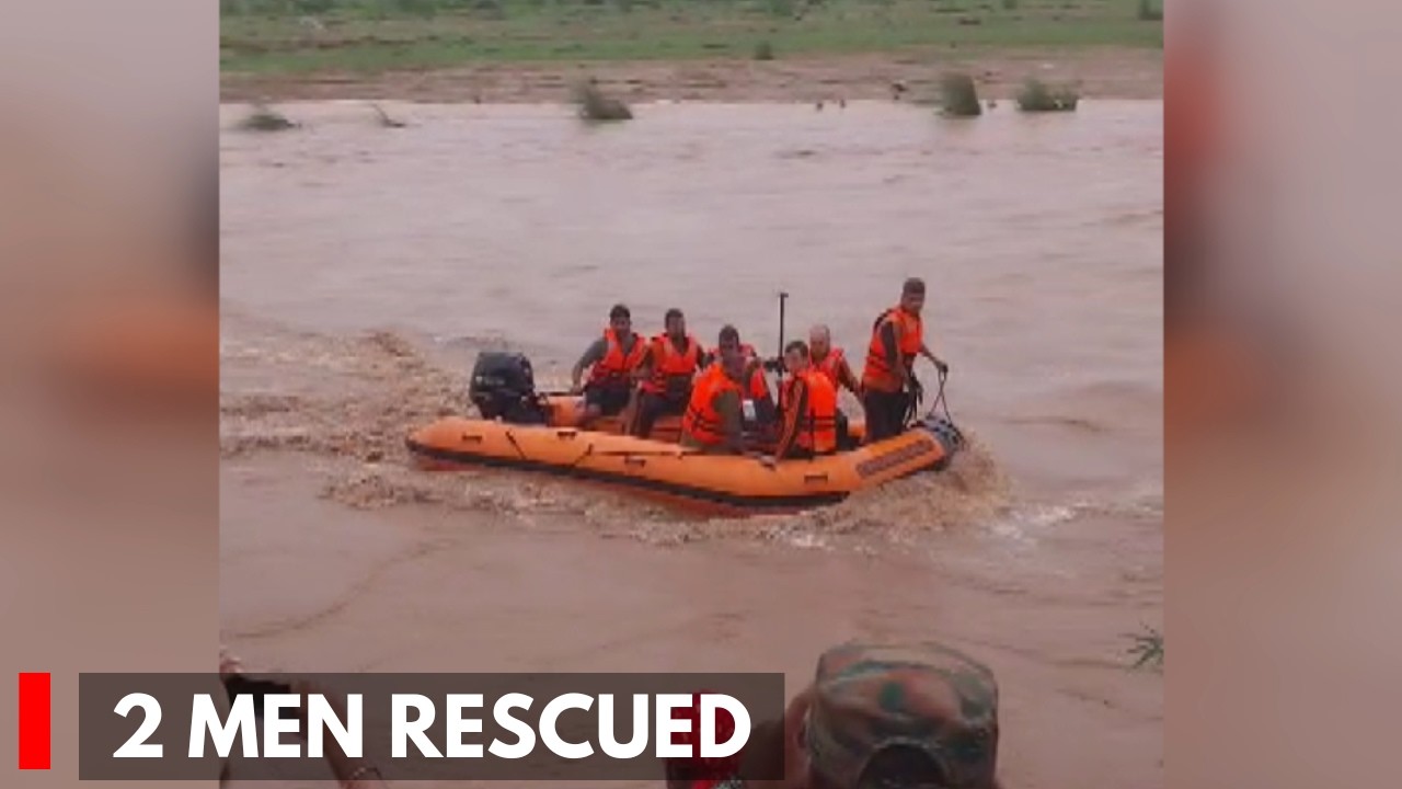 Jammu Police, SDRF Rescue Two Men Trapped in River Tawi at Phallian Mandal