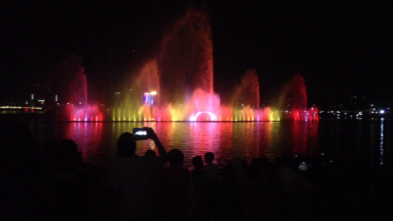 Musical dancing fountain at hatirjheel. Hatirjheel, Fountain, Jhorna, Dhaka, gulshan, dance