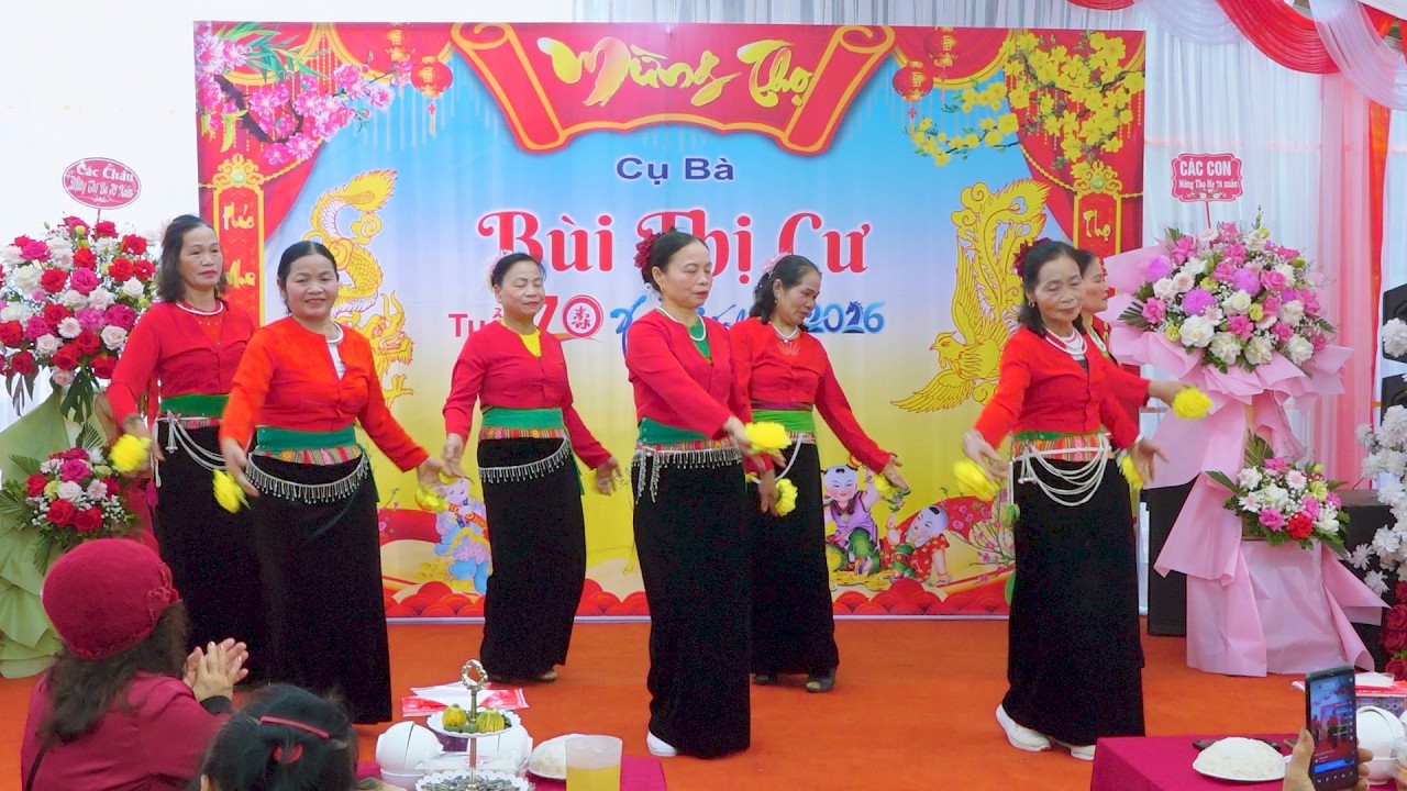 BẢN LÀNG EM_ ĐỘI MÚA THÔN TRÁN VOI XÃ PHÚ CÁT  🔥🔥🔥 Nhạc Tây Bắc Vui Tươi Triệu Người Mê