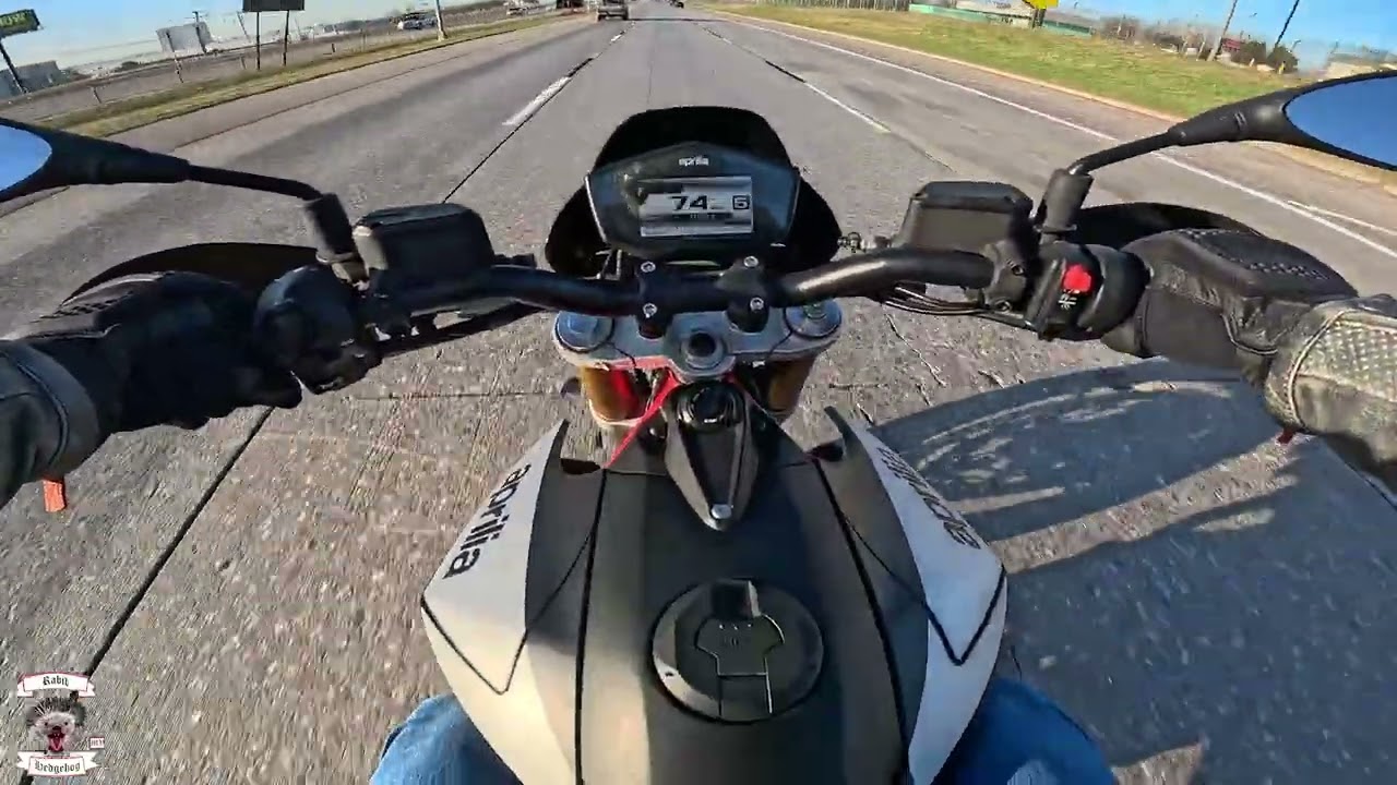 RabidHedgehog Review of the 2018 Aprilia Dorsoduro 900