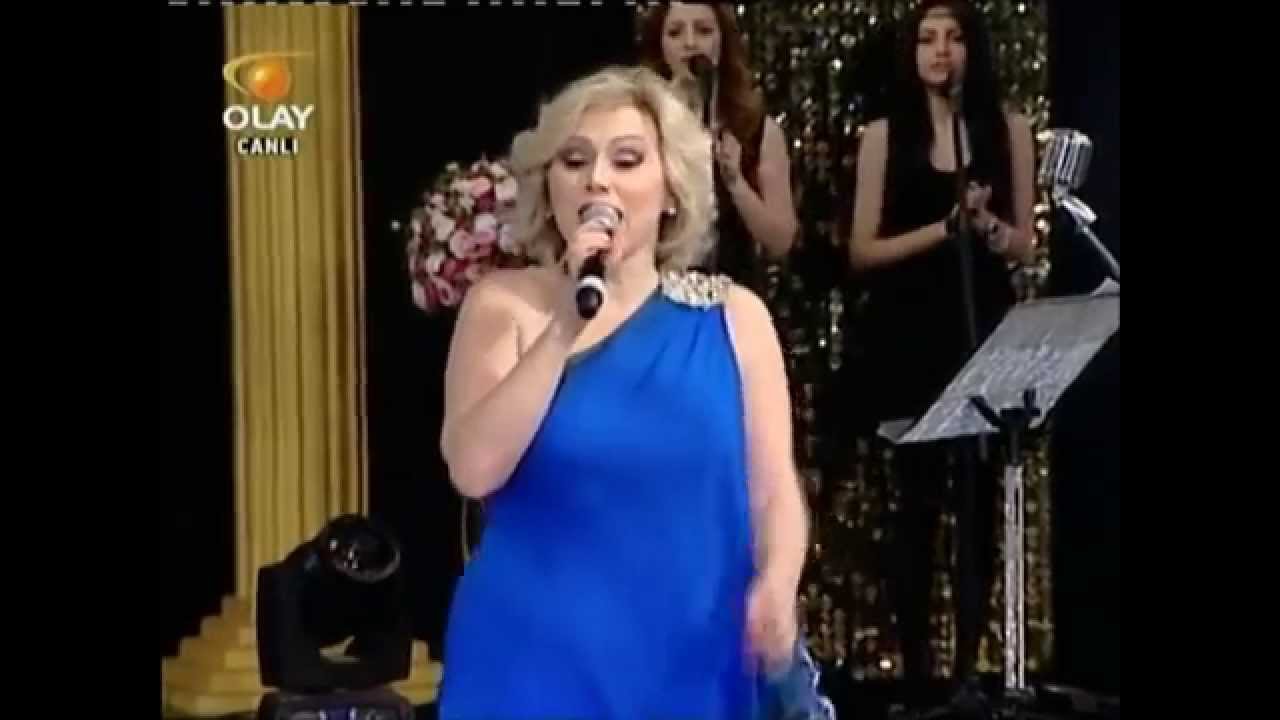 PINAR ALTINOK'tan VAY SÜRMELİ SÜRMELİ