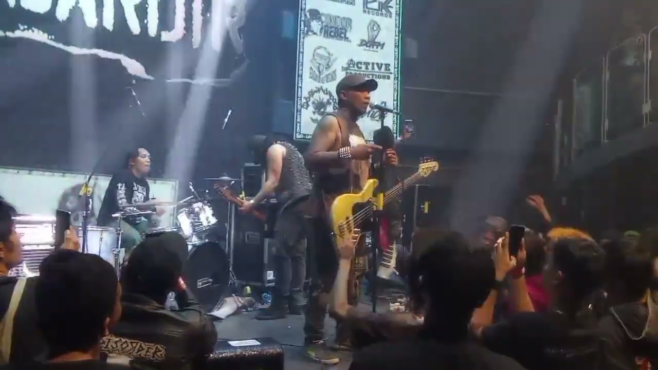 bombardir live at karnaval thamrin 