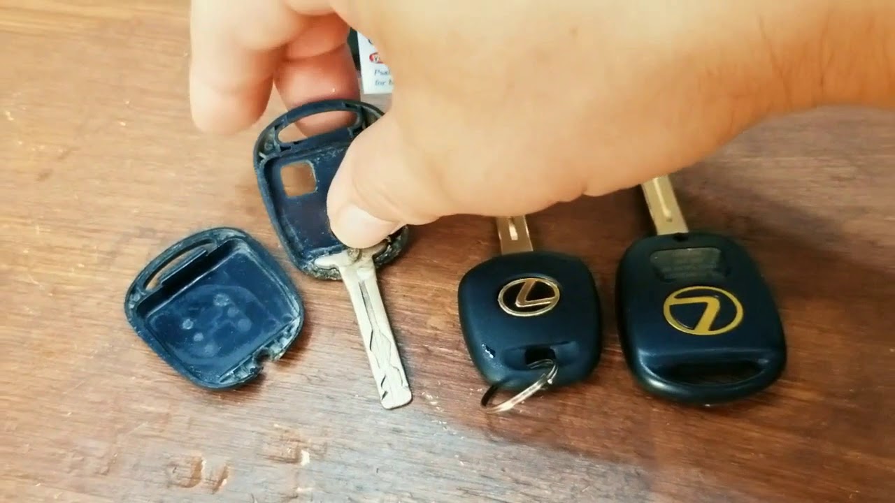 Locksmith Houston Katy Sugar Land - 2001 Lexus IS300 - Replace Broken Key Fob