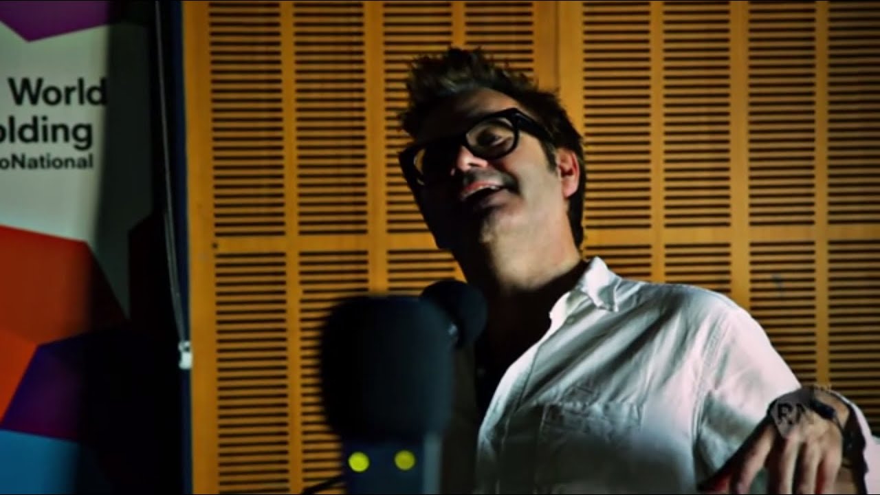 Paul McDermott live - 'Slow Ride' [HD] ABC Radio National Breakfast