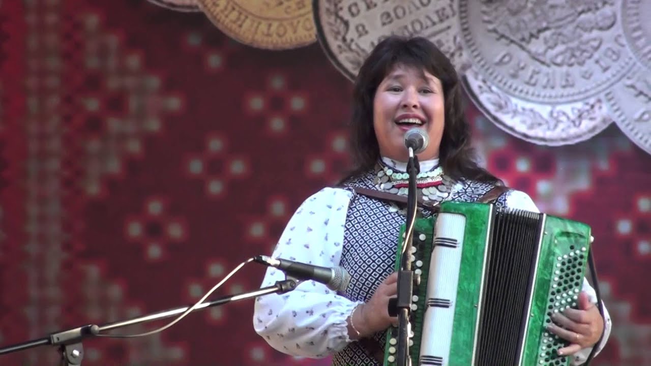 Анна Плотникова. Уходишь - уходи. Гербер в Москве 2015.
