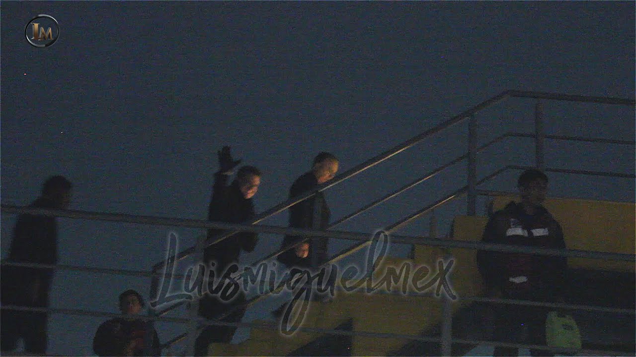 Luis Miguel despidiéndose de su publico en helipuerto séptima Arena CDMX 20 Oct 24