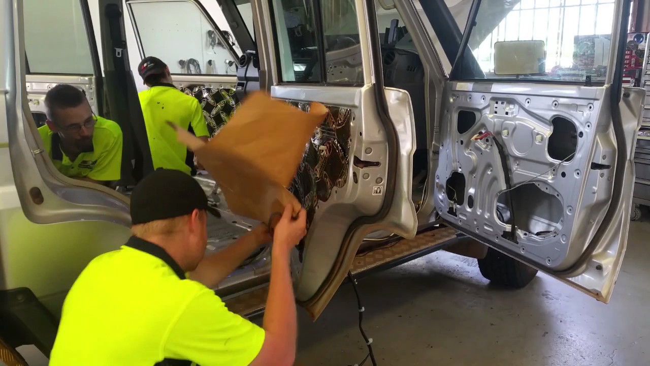 LANDCRUISER 79 SERIES - DYNAMAT