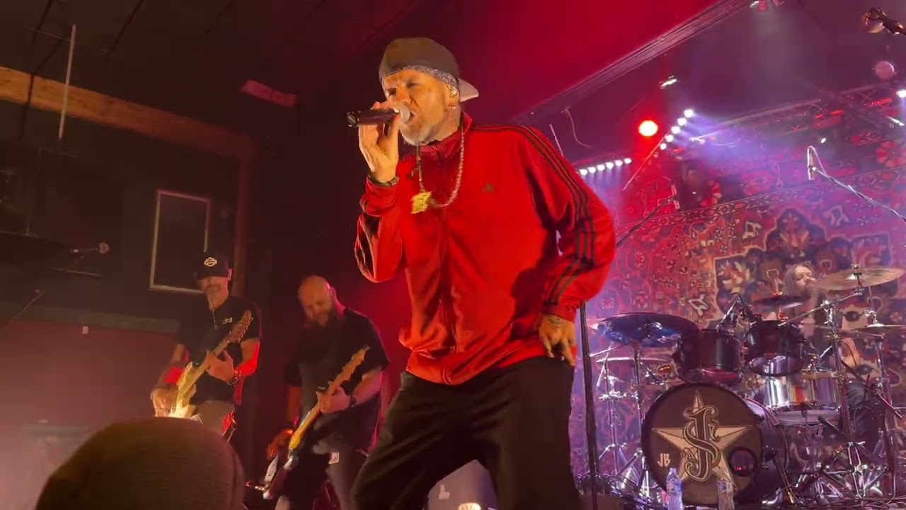 Josey Scott of Saliva | Killing in the Name (Rage Against The Machine) COVER | LIVE