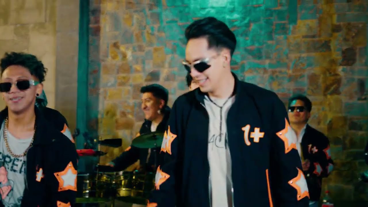 GRUPO UNO MAS-quiero que escuches,la miel de tus labios,presumida MIX TONELITO🥴 🍺(video oficial 4K)