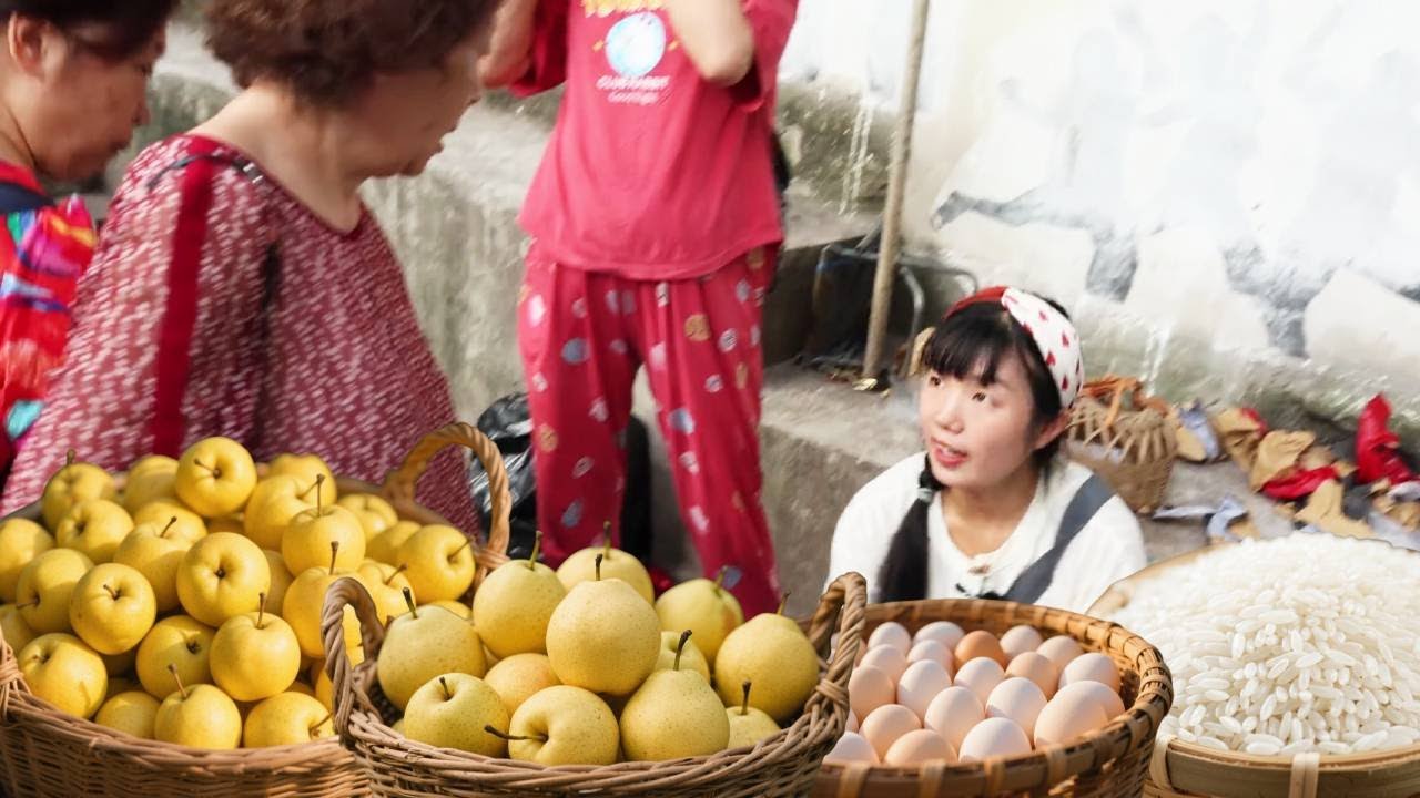 进城卖农产品，两个小时就卖完了，一共赚了3000元，太刺激了！#农村生活#卖菜