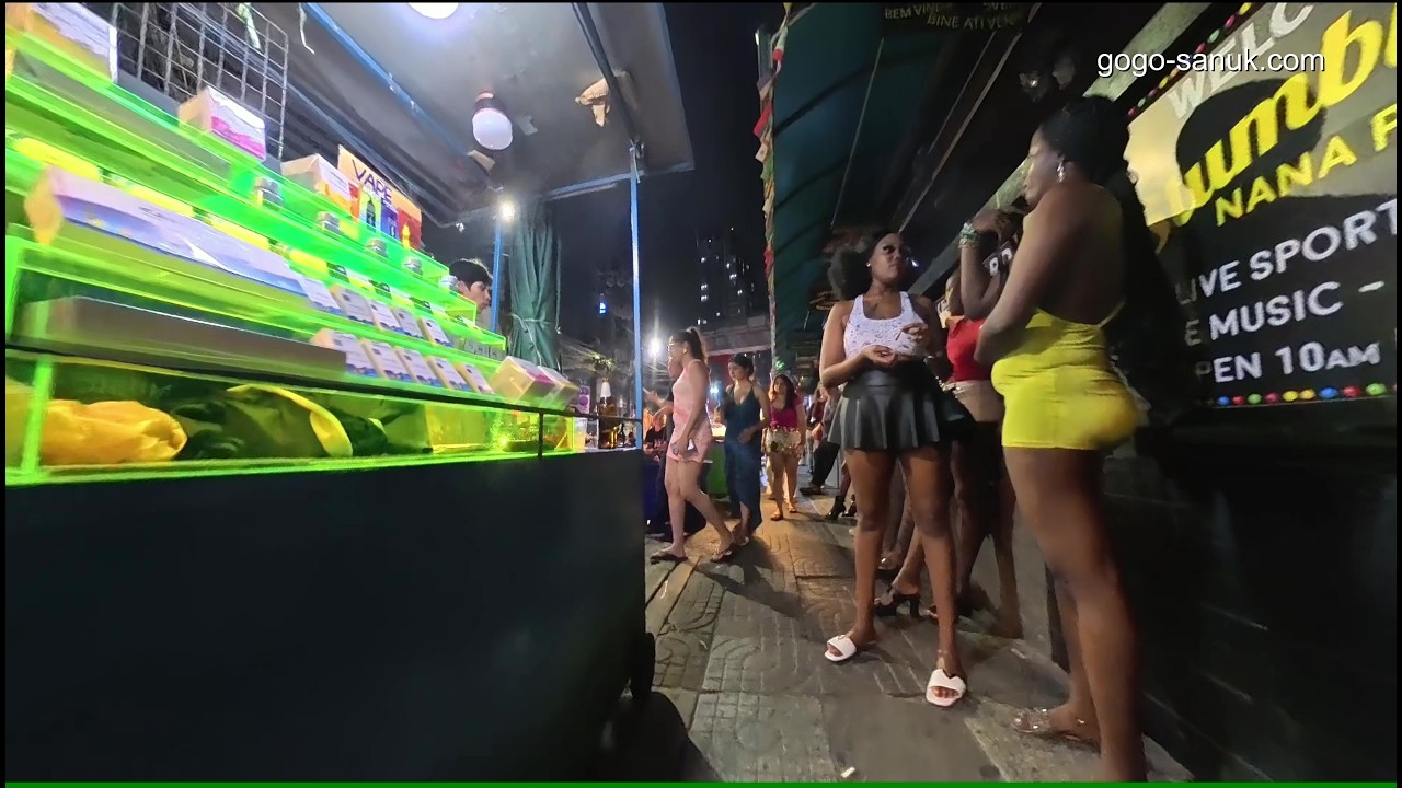 Bangkok Soi Nana Day & Night 🌞🌙 | Sukhumvit Soi 4 Walk 🇹🇭