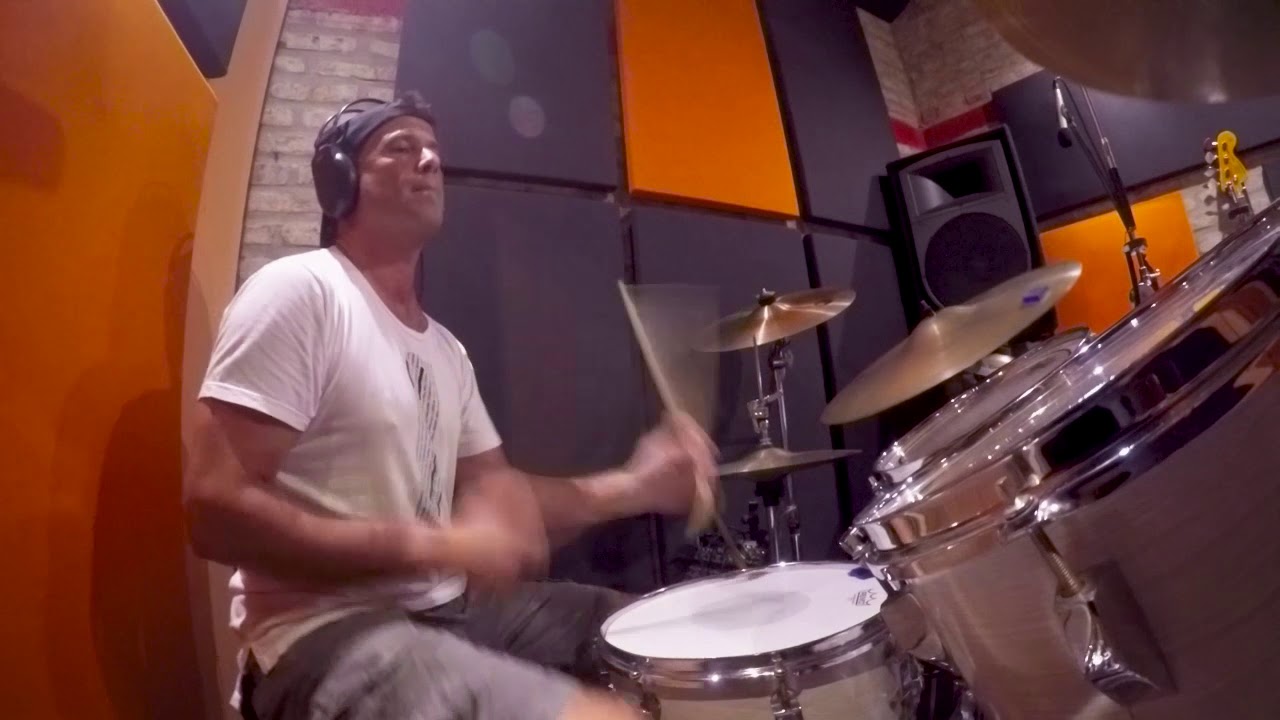 Los Redondos -Jijiji- Drum cover. Gonza. Buenos Aires. Argentina