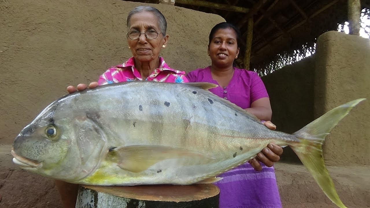 Big Fish Recipe ❤ Creamy Fish Curry prepared by Grandma and Daughter | Village Life
