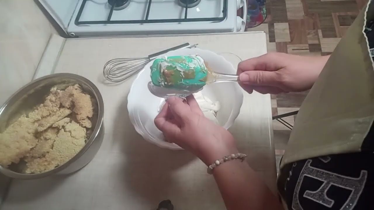 Прихватило с утра🤦  Вечером испекла Муравейник - такой вкусный тортик 😋!