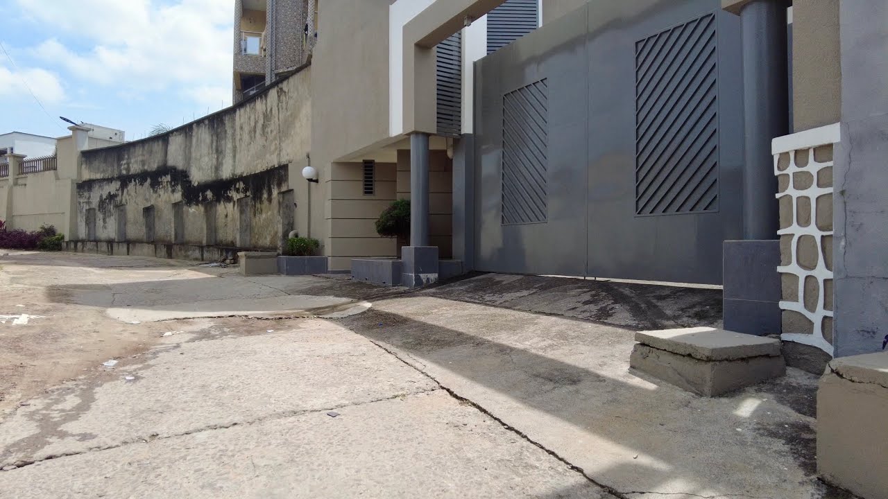 Kinshasa || Rue du Bocage in Macampagne