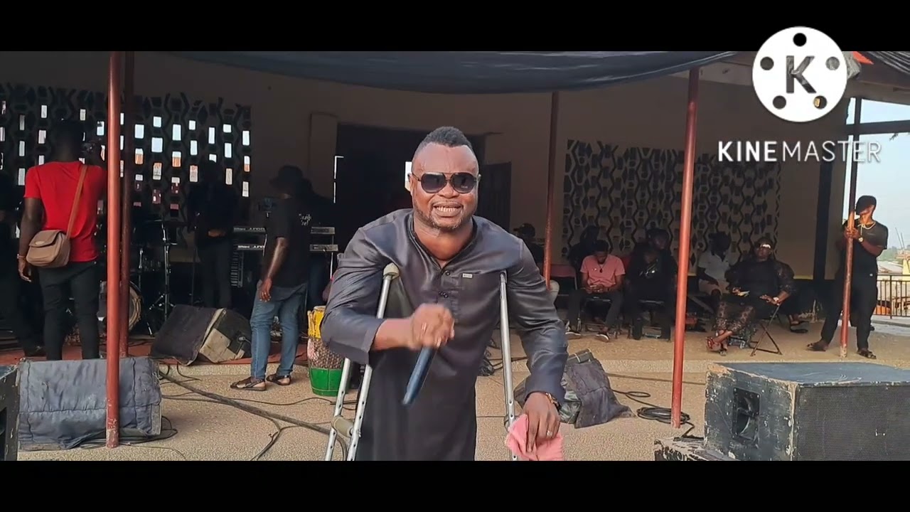 wow! what a song(Ebiaa ne me) with a great voice from Frank Mensah Pozo himself.