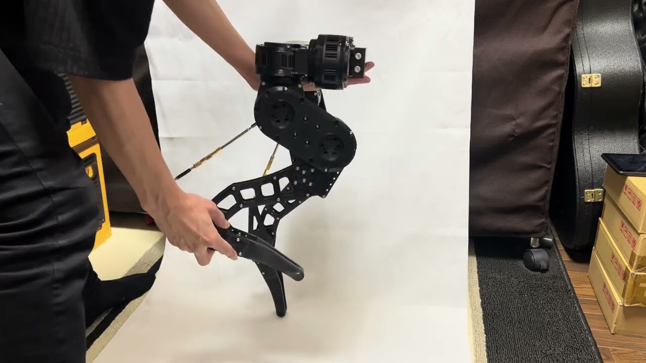 Bipedal Robot (w.i.p.) - Mechanical Build