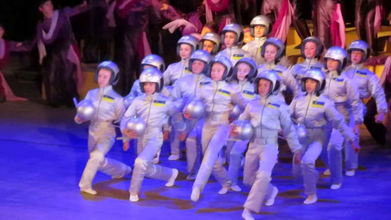 Танець Космос ансамбль Сонечко