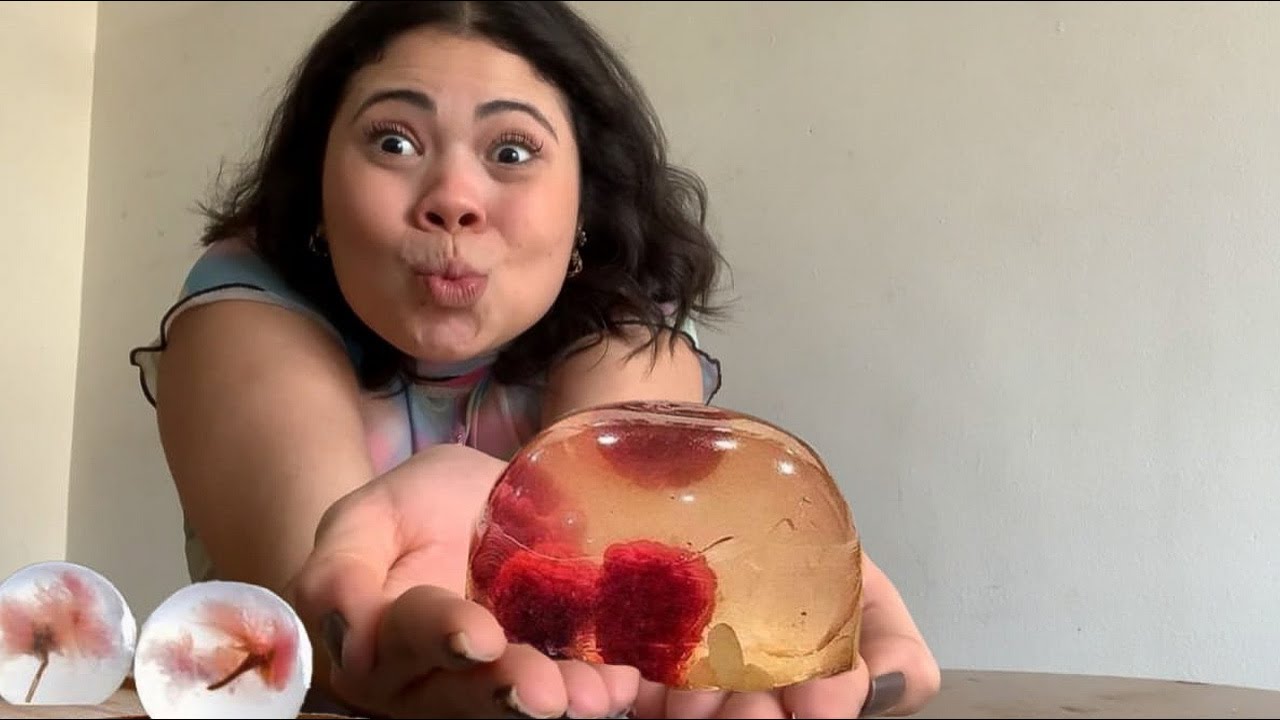 FIZ UM BOLO BIZARRO COM SOMENTE 4 INGREDIENTES *RAINDROP CAKE*