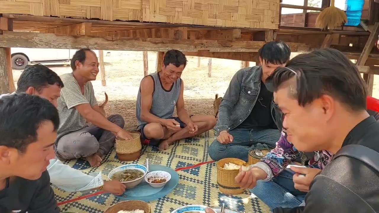 พ่อจ่อยลุงปอนปิดงานบ้านพ่อตาทำกับข้าวให้ทีมงานกิน (ขอบคุณแม่คิมซื้ออาหารเลี้ยงทีมงาน)19 /3/2026
