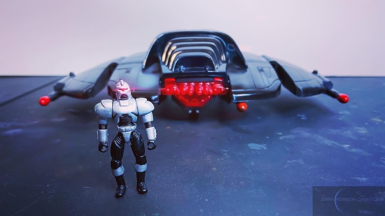 Trendmasters Cylon Raider