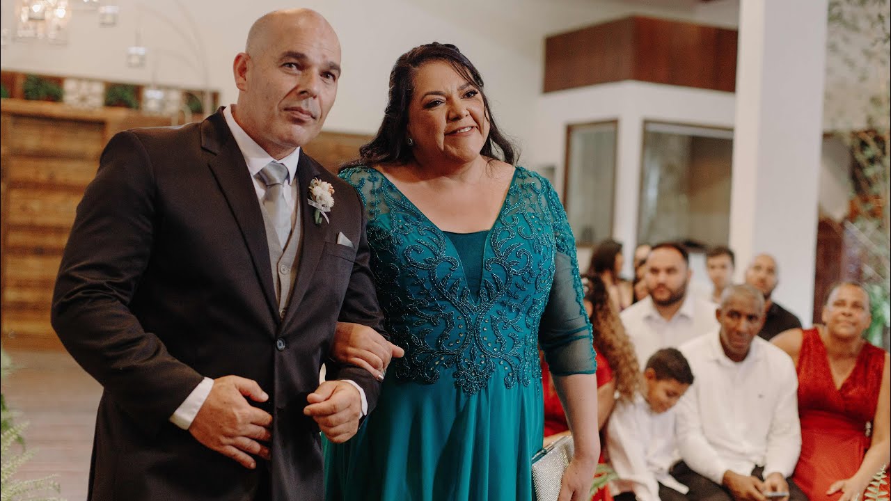 Entrada M&atilde;e da Noiva e Pai do Noivo - (Grande &eacute; o Senhor - Adhemar de Campos)