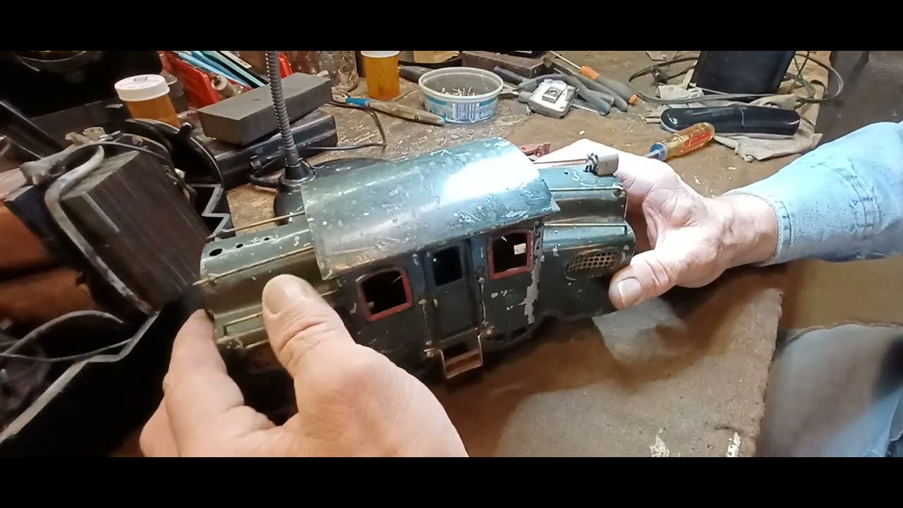 PART #1 LIONEL  PRE WAR STANDARD GAUGE #38 NEEDS SOME REHAB REPAIR