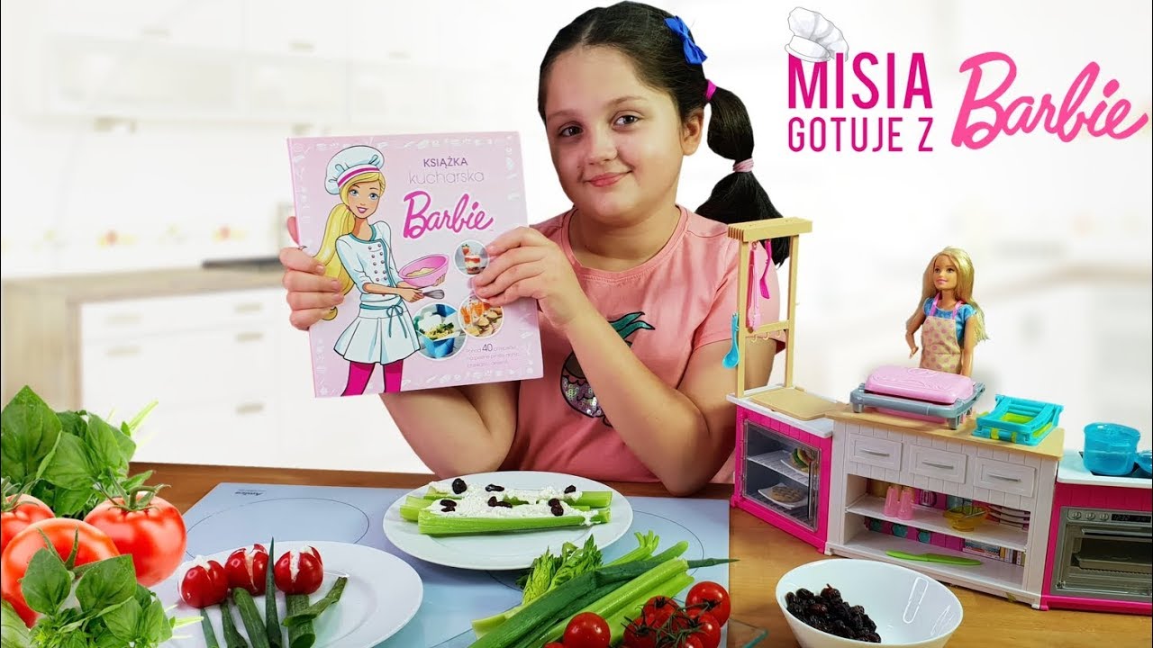 JADALNE KWIATKI 🌷 MISIA GOTUJE Z BARBIE 👩‍🍳