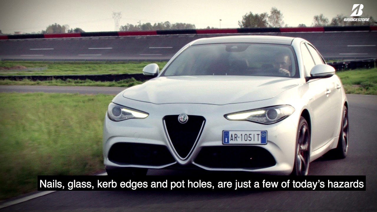 Alfa Romeo Giulia Veloce - Custom Run Flat Tyres - English Subtitles