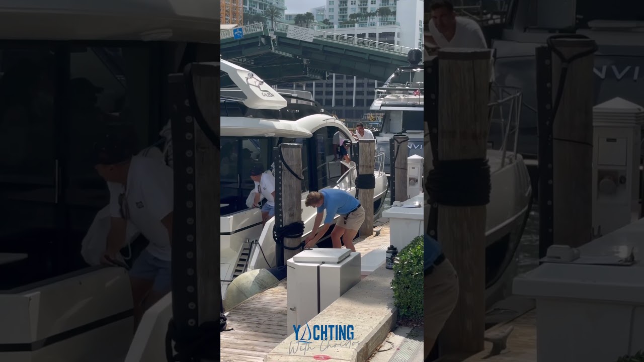Dockmaster carefully assisting in the Mooring of the Gorgeous Galeon 470 Skydeck 🪢⚜️