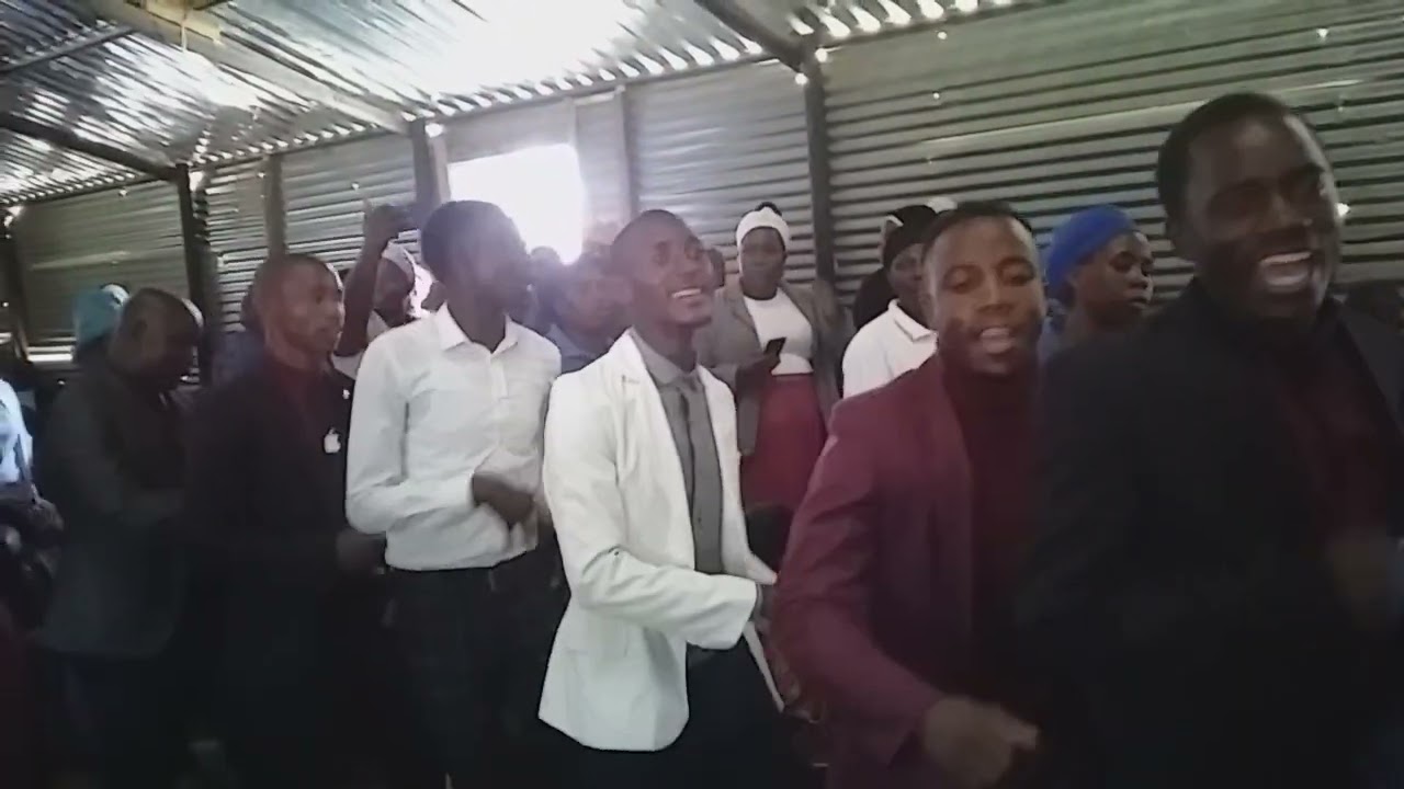 BABILONE FULL GOSPEL CHOIR