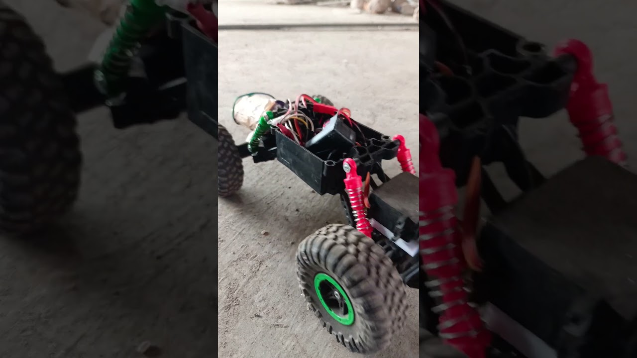 4x4 crawler offloading || #rockcrawler #rcuniverse