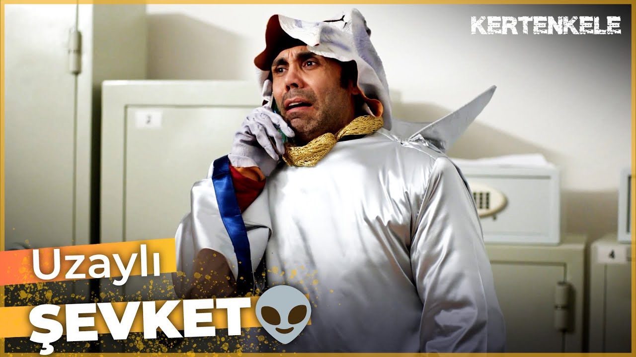 Şevket, okulun kasasında kilitli kalıyor! | Kertenkele 🦎