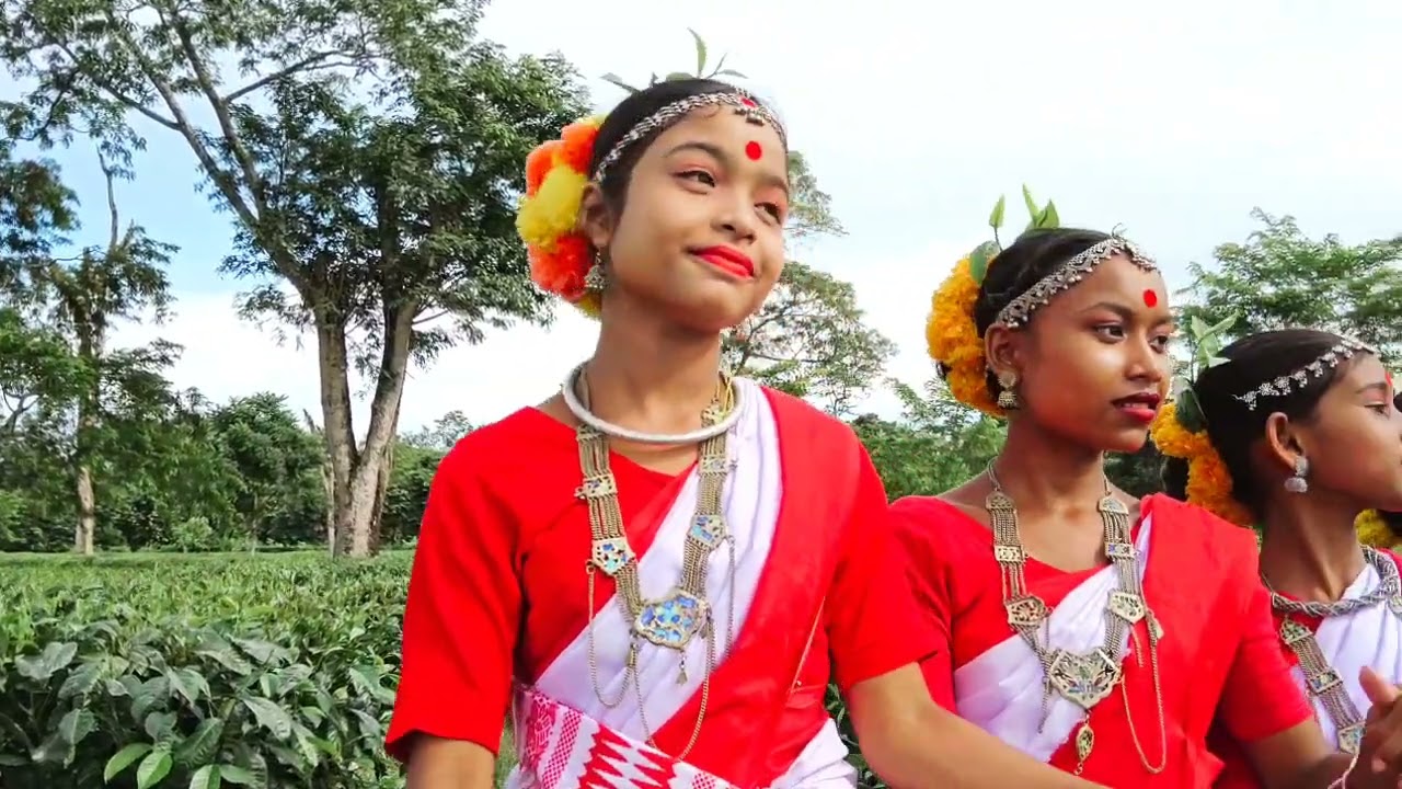 Aakhora me nacho jhumoir nach #ananta_karmakar #jhumar #jhumarsongs #assam #jhumur 
