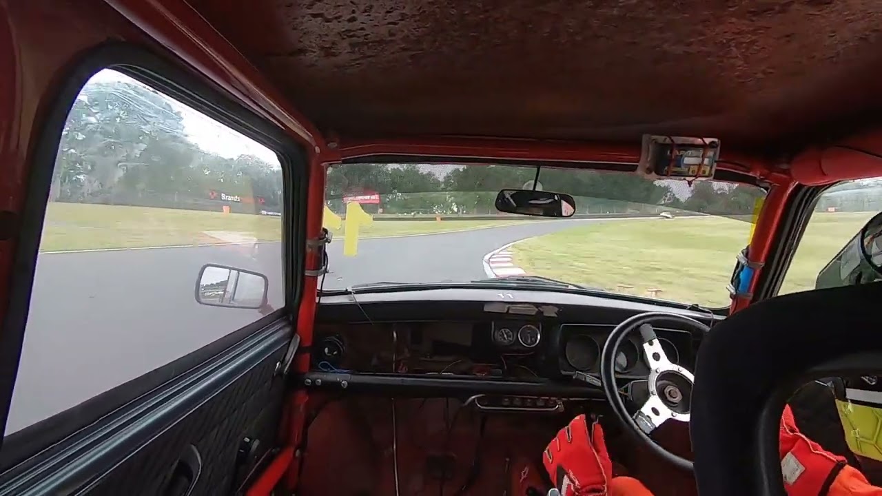 Classic Mini Racing Race 1 Brands 2025