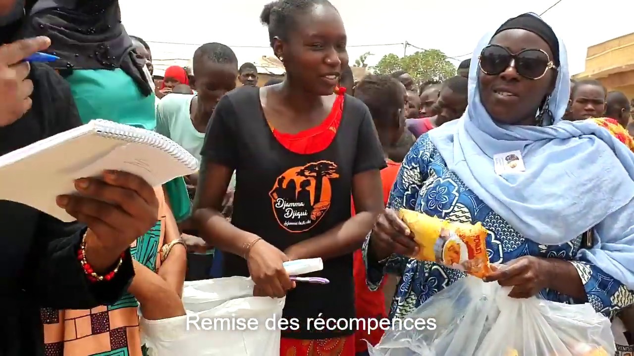 projection YAKHAROUN DJIKE: 1er voyage humanitaire des femmes battantes