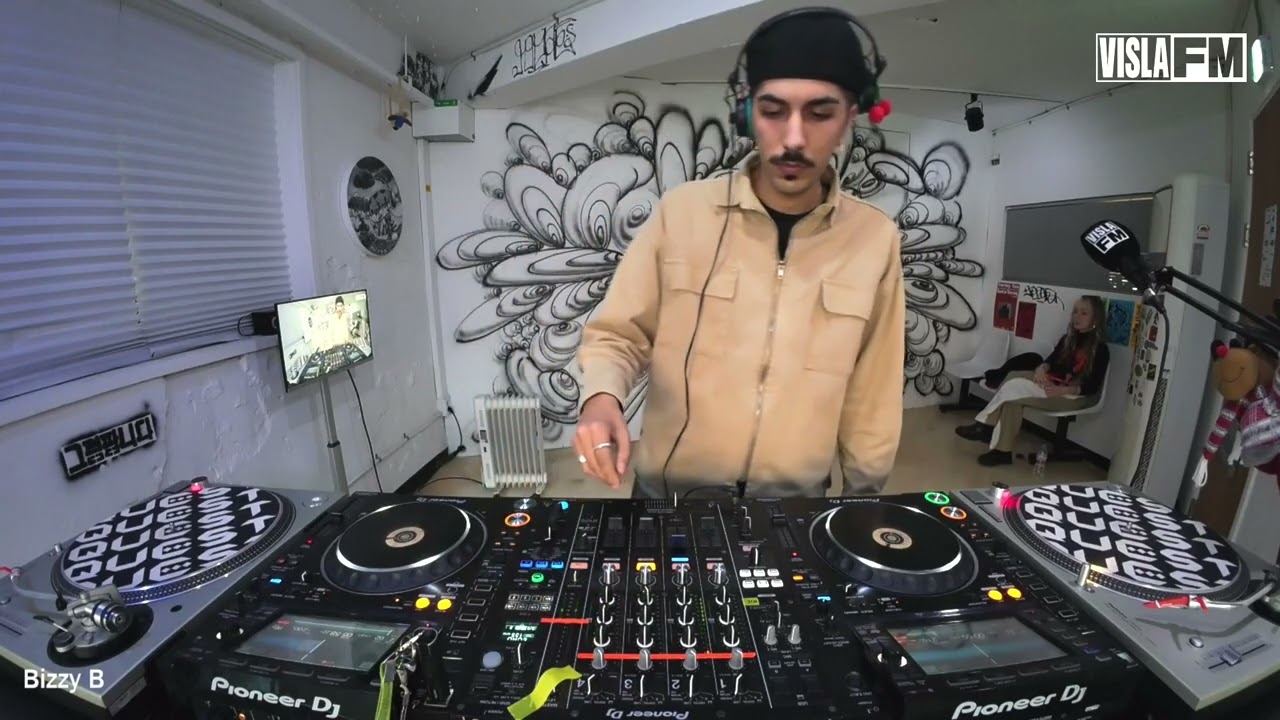 Bizzy B 03.11.25 | VISLA FM