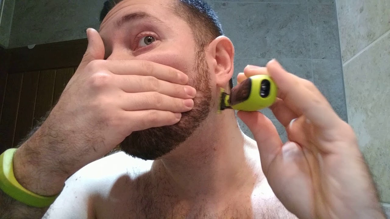 Philips OneBlade in action