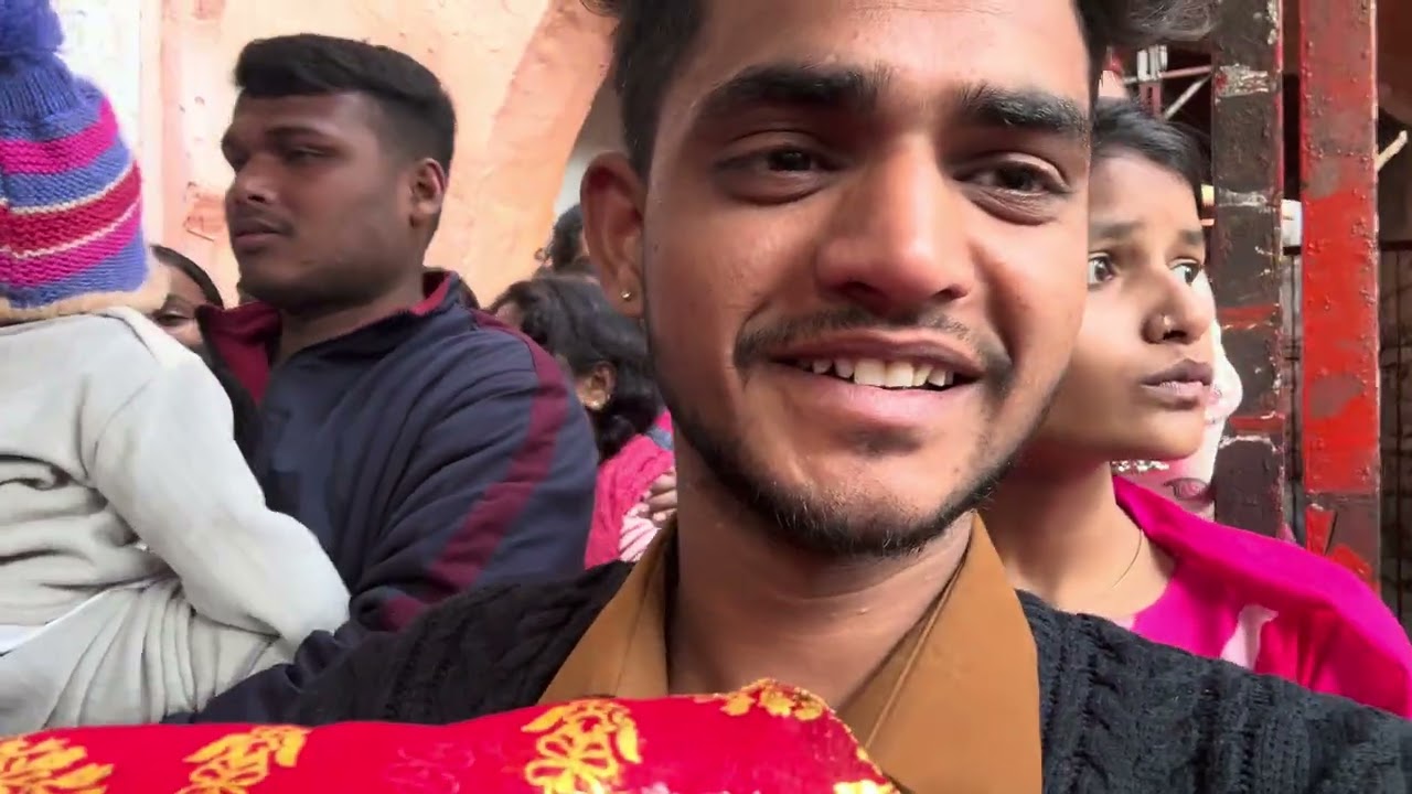 Aaj ham kalka ji gaye maa ki card dene jaykalkamaa🙌🏻#minivlog #viral #vlog#kalkaji 