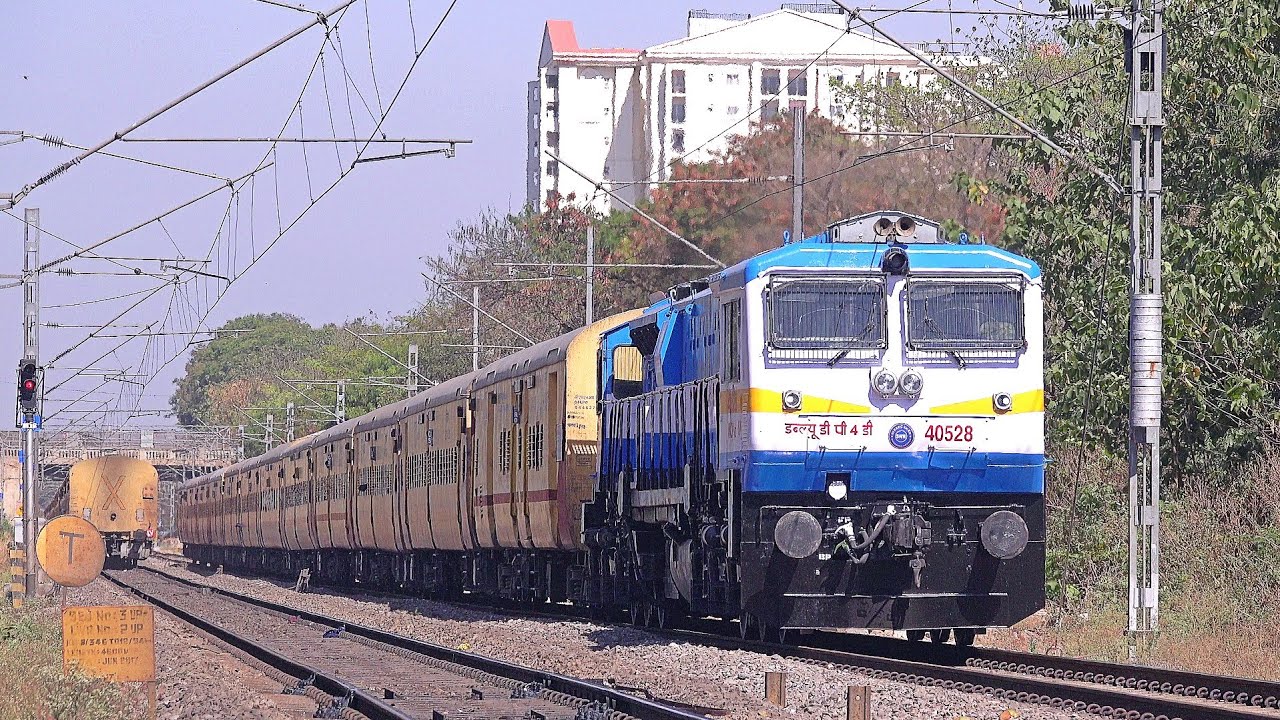 21-in-1 SPEEDING DIESEL ELECTRIC TRAINS OF SWR| FRESH LOOKING WDP 4D's @ BENGALURU URBAN: PART - 98😍