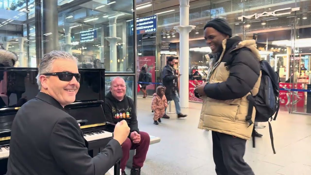 When People Take Things Too Seriously At The Public Piano 