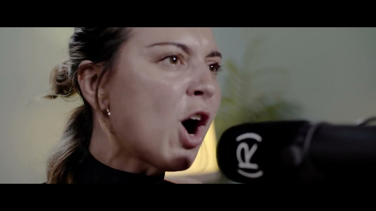 Guada - No Somos lo que nos Dicen que Somos (Versión Acústica)