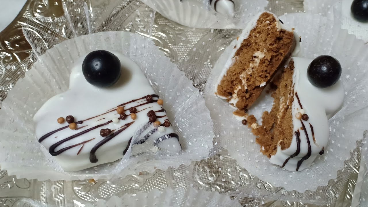 عشاق القهوة☕جبتلكم حلوة القلوب بذوق القهوة خفيفة هشيشة و تذوب في الفم